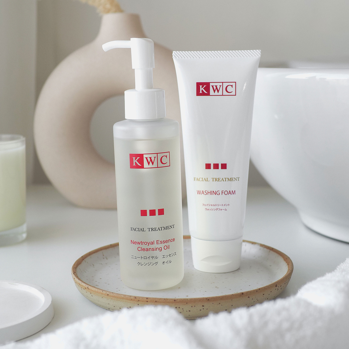 KWC Двойное очищение №1: очищающее масло + пенка для умывания