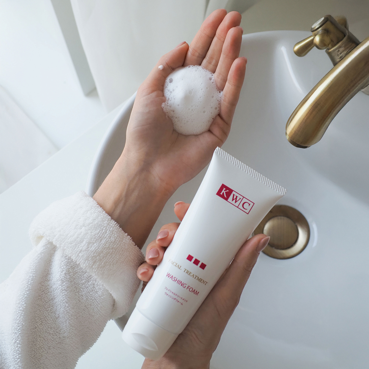 KWC Пенка для умывания Newtroyal Essence