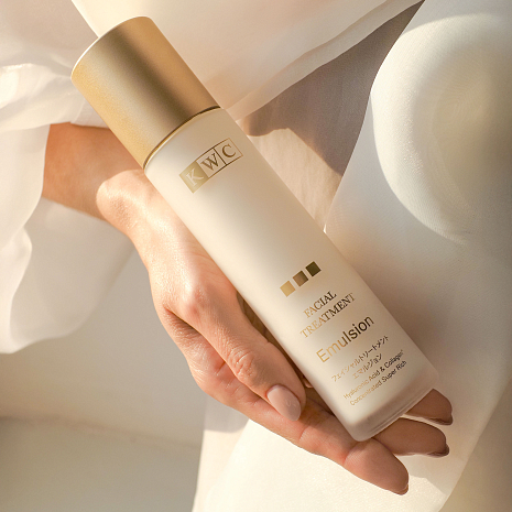 KWC Суперобогащенная восстанавливающая эмульсия