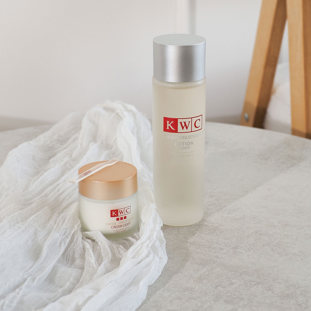 KWC Легкий крем для лица 