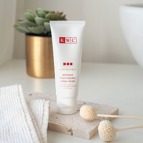 KWC Специальный уход: бальзам для губ + крем для рук