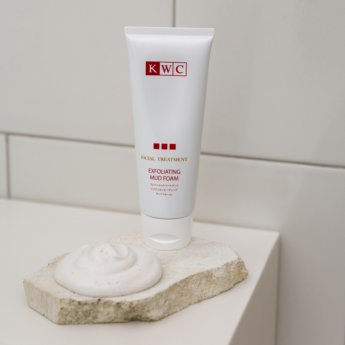KWC Очищающая грязевая пена-скраб