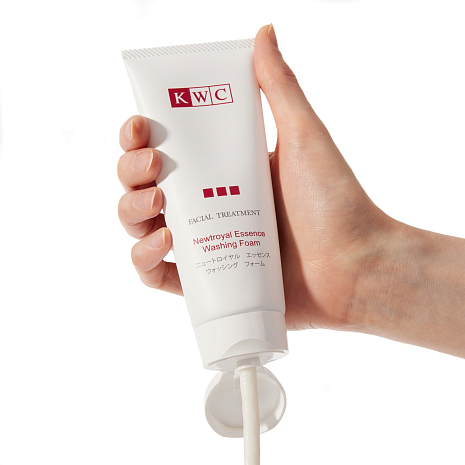 KWC Пенка для умывания Newtroyal Essence