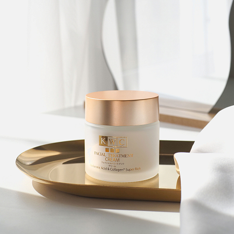 KWC Суперобогащенный восстанавливающий крем для лица