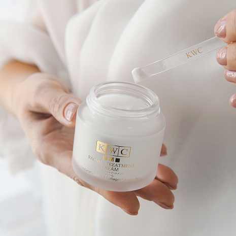 KWC Суперобогащенный восстанавливающий крем для лица